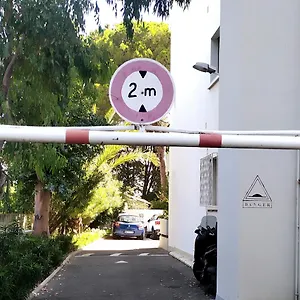 Grand Climatisé En Bord De Avec Parking Sécurisé Appartement